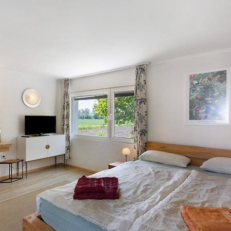 Ferienwohnung Brigid 울딘겐물호펜 외부 사진